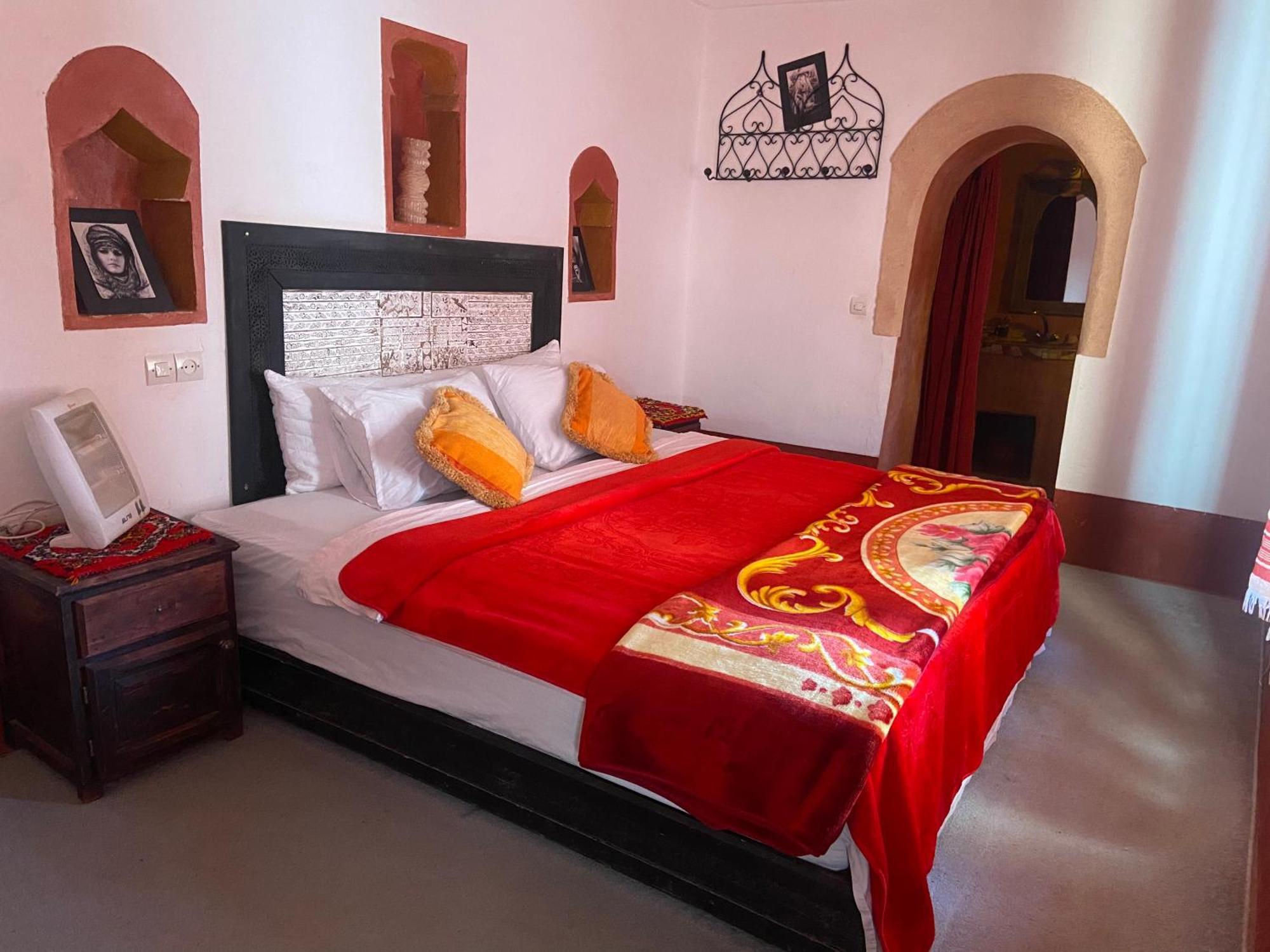 Tafsut Dades Guesthouse Stay With Locals Tamellalt  Luaran gambar